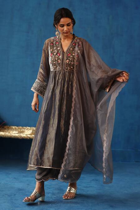 Begum_Grey Silk, Organza, Modal, Satin Embroidery V-neck Jaljeera Yoke Kurta Set _Online_at_Aza_Fashions