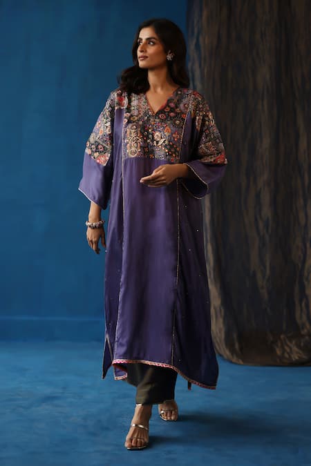 Begum Shikanji Floral Embroidered Phiran & Pant Set 