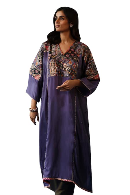 Shop_Begum_Purple Silk Embroidery V-neck Shikanji Floral Phiran And Pant Set _Online_at_Aza_Fashions