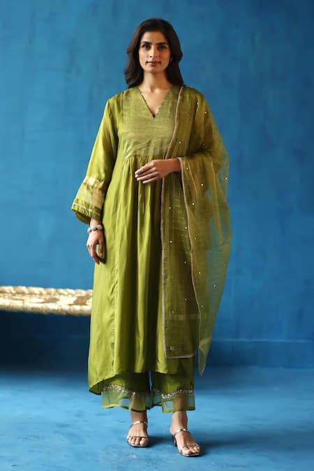 Begum Green Kurta And Pant Habutai Silk Woven Zari V Neck Jamun Stripe Set 