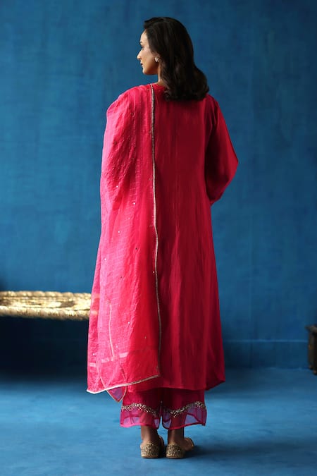 Shop Begum Fuchsia Silk, Organza Zari V-neck Jamun Stripe Yoke Woven Kurta Set at Aza Fashions Shop_Begum_Fuchsia Silk, Organza Zari V-neck Jamun Stripe Yoke Woven Kurta Set _at_Aza_Fashions