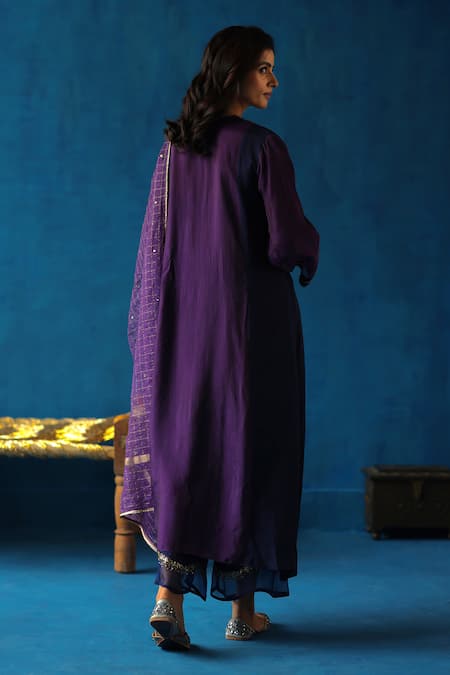 Shop Begum Blue Hemp, Organza, Silk Zari V-neck Jamun Stripe Placement Woven Kurta Set at Aza Fashions Shop_Begum_Blue Hemp, Organza, Silk Zari V-neck Jamun Stripe Placement Woven Kurta Set _at_Aza_Fashions