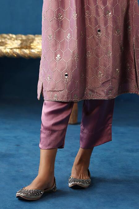 Buy Begum Purple Kurta Silk Embroidery Sequin V Neck Kaanji Set Online at Aza Fashions Buy_Begum_Purple Kurta Silk Embroidery Sequin V Neck Kaanji Set_Online_at_Aza_Fashions