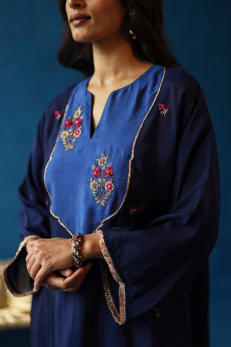 Shop Begum Blue Silk Embroidery Split V-neck Imly Flower Yoke Phiran And Pant Set Online at Aza Fashions Shop_Begum_Blue Silk Embroidery Split V-neck Imly Flower Yoke Phiran And Pant Set _Online_at_Aza_Fashions