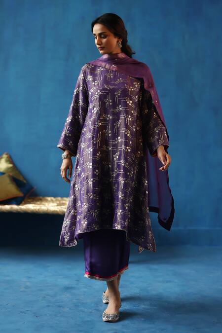 Begum Purple Silk, Satin, Organza, Modal Sequins Round Aam Panna Embroidered Kurta Set Online at Aza Fashions Begum_Purple Silk, Satin, Organza, Modal Sequins Round Aam Panna Embroidered Kurta Set _Online_at_Aza_Fashions