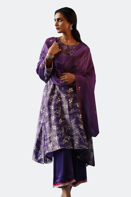 Shop Begum Purple Silk, Satin, Organza, Modal Sequins Round Aam Panna Embroidered Kurta Set Shop_Begum_Purple Silk, Satin, Organza, Modal Sequins Round Aam Panna Embroidered Kurta Set
