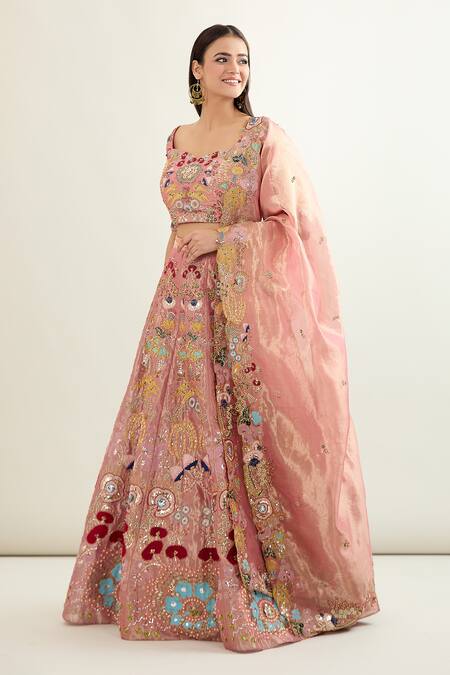 Aisha Rao Pink Floral Sweetheart Applique Embroidered Bridal Lehenga Set Online at Aza Fashions Aisha Rao_Pink Floral Sweetheart Applique Embroidered Bridal Lehenga Set _Online_at_Aza_Fashions