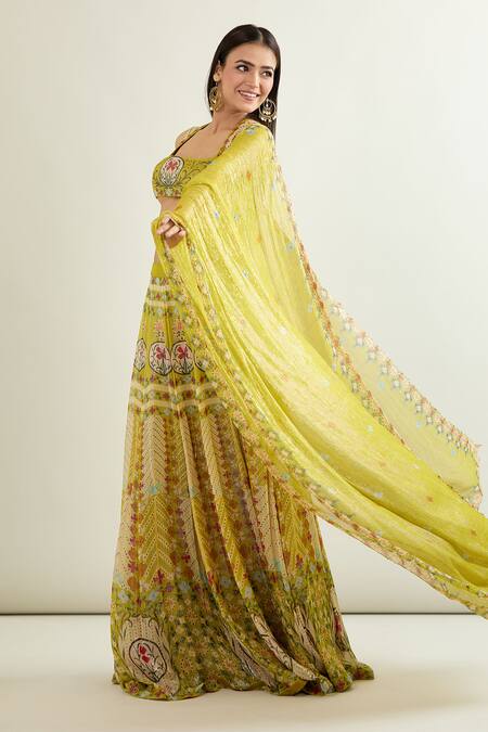 Aisha Rao_Green Chiffon Embroidery Round Neck Floral Print Skirt Set_at_Aza_Fashions