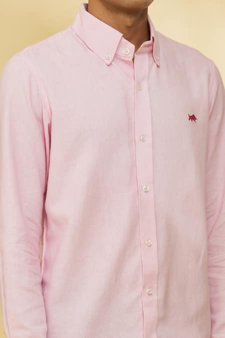 The MeN'S Kompany Pink Twill, Cotton Embroidery Placement Logo Motif Pastel Shirt at Aza Fashions The MeN'S Kompany_Pink Twill, Cotton Embroidery Placement Logo Motif Pastel Shirt _at_Aza_Fashions