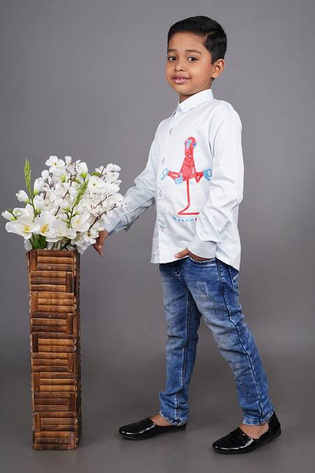 Little Brats_Sky Blue Cotton Embroidery Yoga Monkey Applique Shirt _Online_at_Aza_Fashions