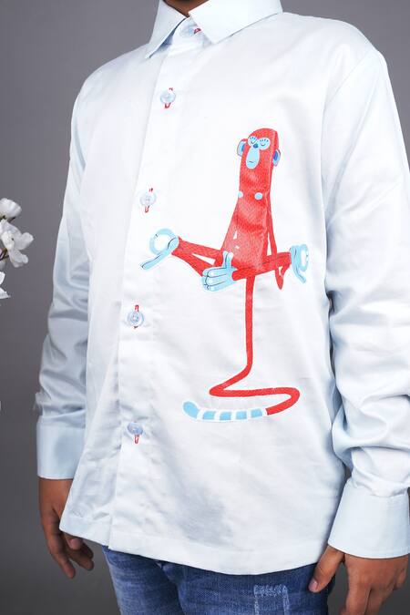 Buy_Little Brats_Sky Blue Cotton Embroidery Yoga Monkey Applique Shirt _Online_at_Aza_Fashions