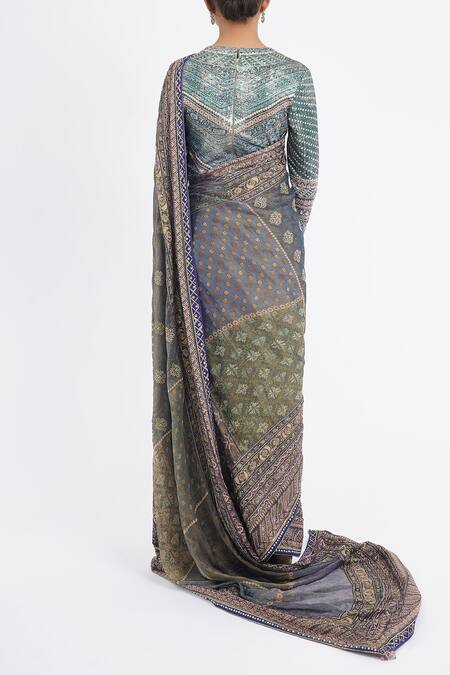 Shop Tarun Tahiliani Blue Georgette, Silk Embroidery V-neck Floral Saree With Blouse at Aza Fashions Shop_Tarun Tahiliani_Blue Georgette, Silk Embroidery V-neck Floral Saree With Blouse_at_Aza_Fashions