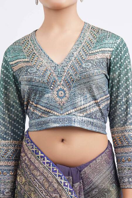 Buy Tarun Tahiliani Blue Georgette, Silk Embroidery V-neck Floral Saree With Blouse Buy_Tarun Tahiliani_Blue Georgette, Silk Embroidery V-neck Floral Saree With Blouse