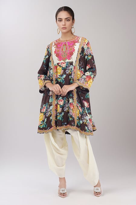 Debyani + Co Black Embroidered Floral Closed Round Neck Print Short Kurta And Salwar Set 