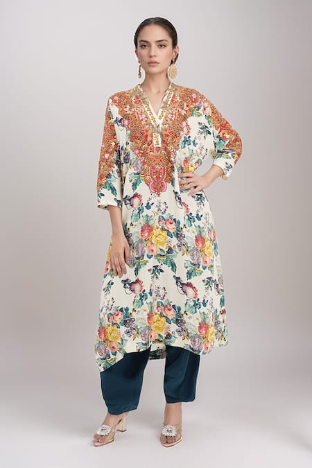 Debyani + Co Ivory Embroidered Floral V Neck Print Kaftan Kurta And Salwar Set 