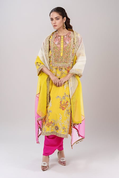 Debyani + Co Floral Embroidered Kurta Set 