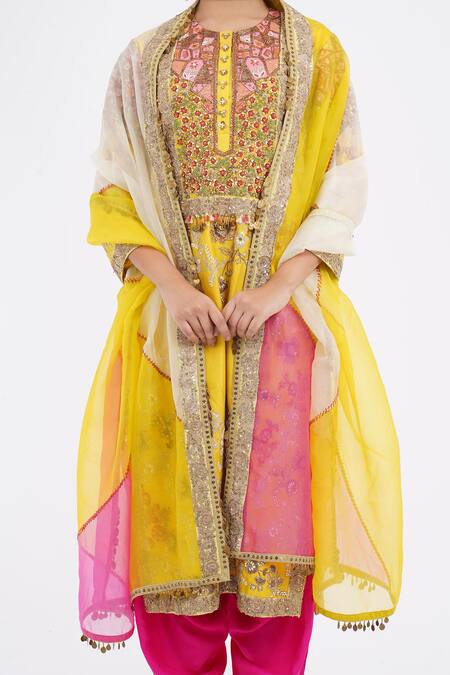 Shop_Debyani + CO_Yellow Cotton Sequins, Beads, Embroidery Round Neck Floral Kurta Set _Online_at_Aza_Fashions