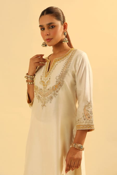 Sheetal Batra_Ivory Silk, Chanderi, Aashna Kashmiri Tilla Embroidered Kurta And Dhoti Pant Set _Online_at_Aza_Fashions