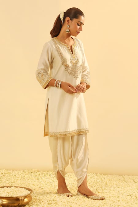 Sheetal Batra_Ivory Silk, Chanderi, Aashna Kashmiri Tilla Embroidered Kurta And Dhoti Pant Set _at_Aza_Fashions
