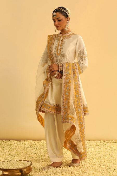 Sheetal Batra Ivory , Organza, Bamboo Gota Patti, Embroidery, Amani Kurta Salwar Set Online at Aza Fashions Sheetal Batra_Ivory , Organza, Bamboo Gota Patti, Embroidery, Amani Kurta Salwar Set _Online_at_Aza_Fashions