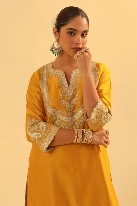 Shop_Sheetal Batra_Ivory Silk, Chanderi, Bamboo Glaze Aashna Embroidered Kurta And Dhoti Pant Set _Online_at_Aza_Fashions