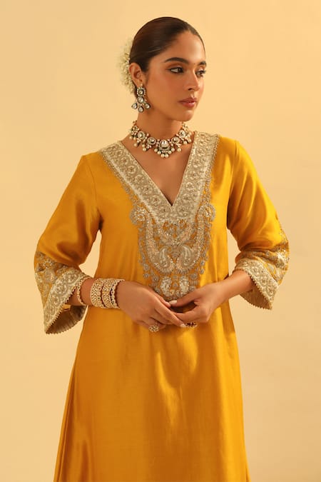 Sheetal Batra_Ivory Silk, Chanderi, Bamboo, Satin Gota Glaze Shazana Kurta And Salwar Set _Online_at_Aza_Fashions