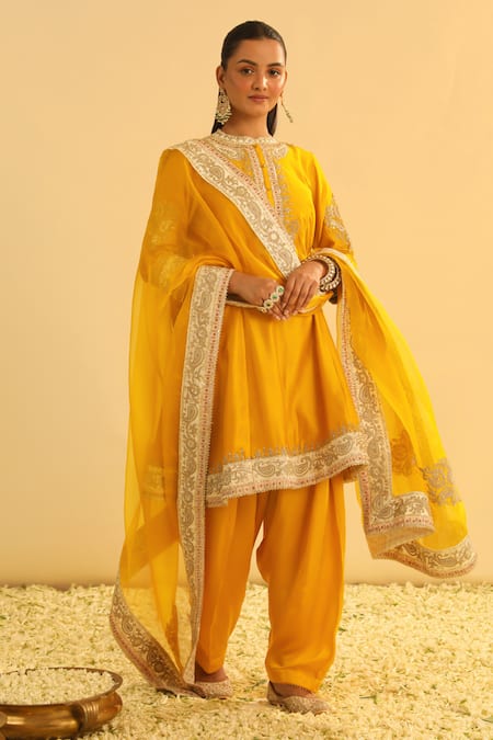 Sheetal Batra Amani Embroidered Kurta Salwar Set 