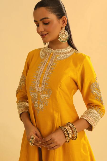 Buy Sheetal Batra Yellow , Chanderi, Organza, Bamboo Gota Patti, Amani Kurta Salwar Set Buy_Sheetal Batra_Yellow , Chanderi, Organza, Bamboo Gota Patti, Amani Kurta Salwar Set