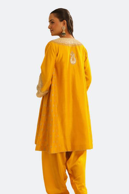 Shop Sheetal Batra Yellow Silk, Chanderi, Bamboo, Satin Gota Arisana Kalidar Kurta And Salwar Set Shop_Sheetal Batra_Yellow Silk, Chanderi, Bamboo, Satin Gota Arisana Kalidar Kurta And Salwar Set