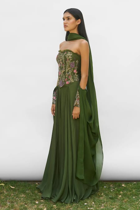 Amrta By Guneet Kondal Green Silk, Viscose, Chiffon Embroidery Floral Hand Corset Dupatta Set Online at Aza Fashions Amrta By Guneet Kondal_Green Silk, Viscose, Chiffon Embroidery Floral Hand Corset Dupatta Set _Online_at_Aza_Fashions