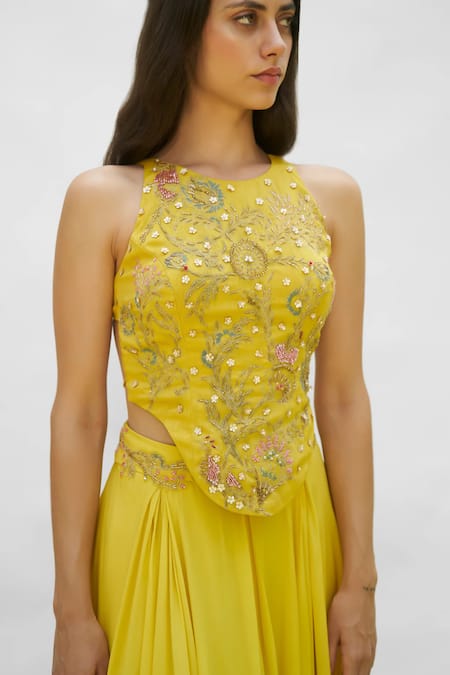 Amrta By Guneet Kondal Yellow Silk, Viscose Embroidery Round Neck Floral Hand Lehenga With Blouse Online at Aza Fashions Amrta By Guneet Kondal_Yellow Silk, Viscose Embroidery Round Neck Floral Hand Lehenga With Blouse _Online_at_Aza_Fashions