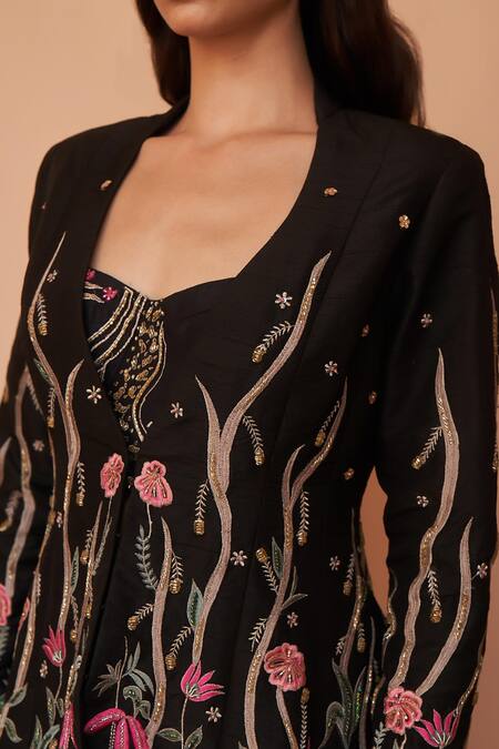 Buy Amrta By Guneet Kondal Black Silk, Viscose Embroidery Sweetheart Neck, Open Floral Bustier Trouser Set Buy_Amrta By Guneet Kondal_Black Silk, Viscose Embroidery Sweetheart Neck, Open Floral Bustier Trouser Set