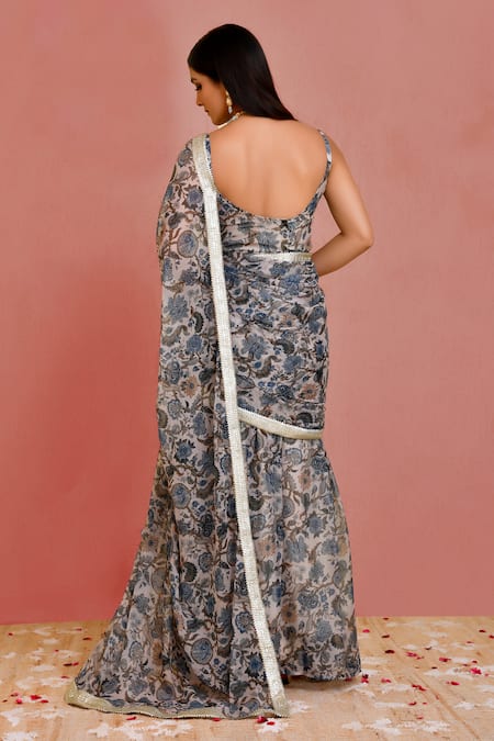 Bannhi By Priyanka Rathore_Beige Georgette Lace, Pearls Plunge Floral Print Pre-draped Saree With Blouse _Online_at_Aza_Fashions