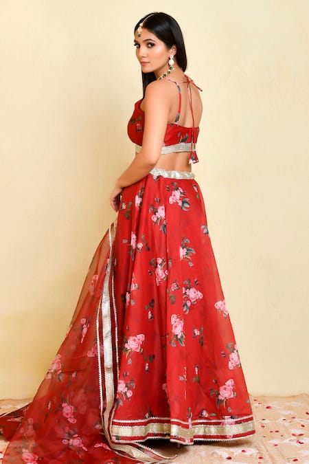 Shop_Bannhi By Priyanka Rathore_Maroon Chanderi Embroidery Plunge Neck Floral Print Lehenga Blouse Set _at_Aza_Fashions