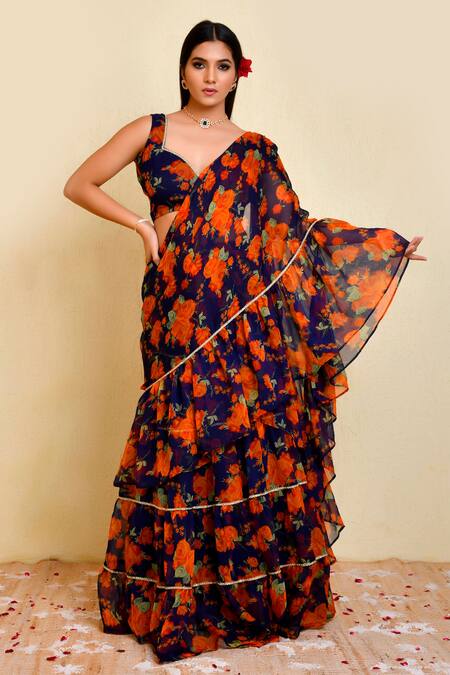 Bannhi By Priyanka Rathore_Blue Chiffon Embroidery, Lace Plunge Floral Pattern Pre-draped Saree With Blouse _Online_at_Aza_Fashions