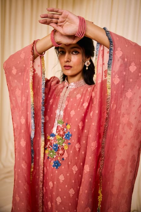 Buy_Leela By A_Pink Jacquard, Cotton Embroidery Mandarin 3d Phool Bloom Embellished Kaftan Set _Online_at_Aza_Fashions