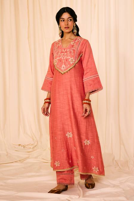 Leela By A_Pink Chanderi, Cotton Sequins, Embroidery Collared Ambrosia Yoke Kurta Set _Online_at_Aza_Fashions