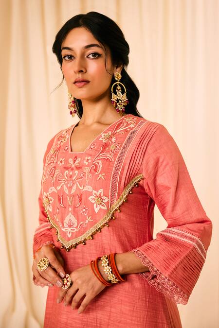 Buy_Leela By A_Pink Chanderi, Cotton Sequins, Embroidery Collared Ambrosia Yoke Kurta Set _Online_at_Aza_Fashions