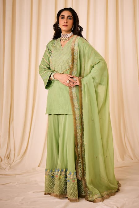 Leela By A Green Chanderi Slub Embroidered Kiran Zari Floral Checkered Lehenga Kurta Set 