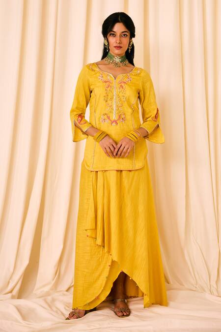 Leela By A Yellow Chanderi, Cotton Sequins, Floral Threadwork Kurta With Draped Skirt Online at Aza Fashions Leela By A_Yellow Chanderi, Cotton Sequins, Floral Threadwork Kurta With Draped Skirt _Online_at_Aza_Fashions