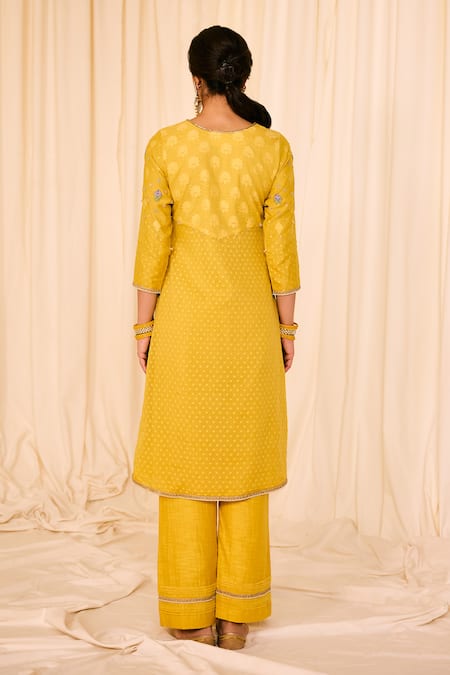 Shop Leela By A Yellow Jacquard, Cotton Sequins, Woven Geometric Threadwork Kurta Pant Set at Aza Fashions Shop_Leela By A_Yellow Jacquard, Cotton Sequins, Woven Geometric Threadwork Kurta Pant Set _at_Aza_Fashions