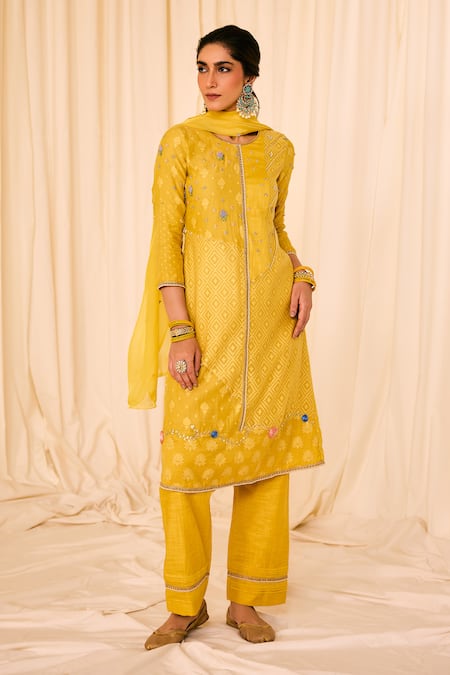 Leela By A Yellow Jacquard, Cotton Sequins, Woven Geometric Threadwork Kurta Pant Set Online at Aza Fashions Leela By A_Yellow Jacquard, Cotton Sequins, Woven Geometric Threadwork Kurta Pant Set _Online_at_Aza_Fashions