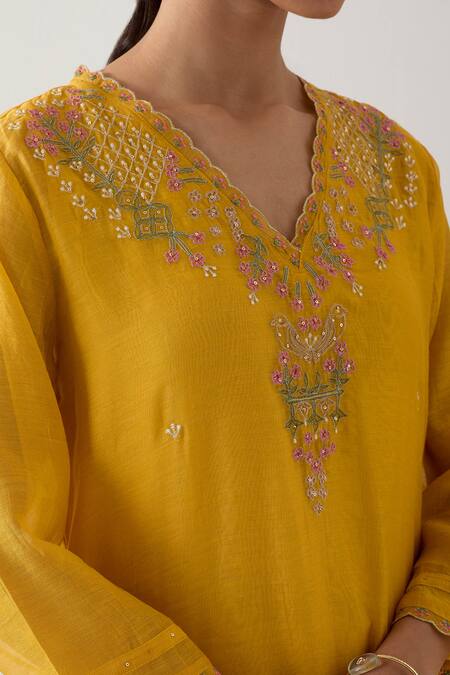 Buy Tatwa Yellow Handloom Chanderi Silk Embroidery Songbird Straight Kurta And Pant Set Buy_Tatwa_Yellow Handloom Chanderi Silk Embroidery Songbird Straight Kurta And Pant Set