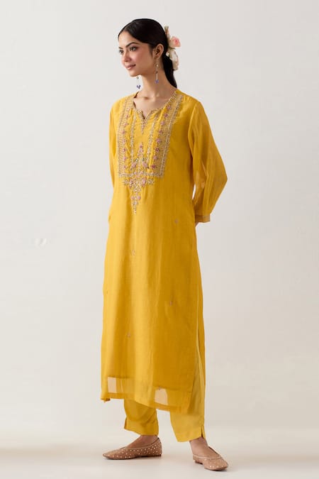 Shop_Tatwa_Yellow Handloom Chanderi Silk Embroidery Resham Stardust Zari Kurta And Pant Set _Online_at_Aza_Fashions