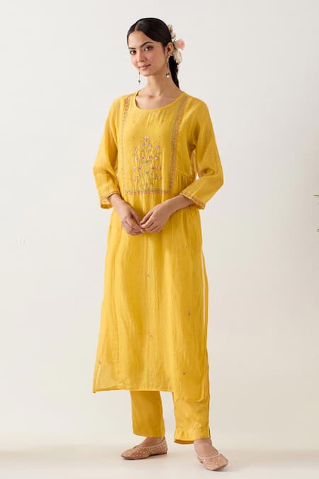 Buy Tatwa Yellow Handloom Chanderi Silk Embroidery Floral Mughal Butta Kurta And Pant Set Online at Aza Fashions Buy_Tatwa_Yellow Handloom Chanderi Silk Embroidery Floral Mughal Butta Kurta And Pant Set _Online_at_Aza_Fashions