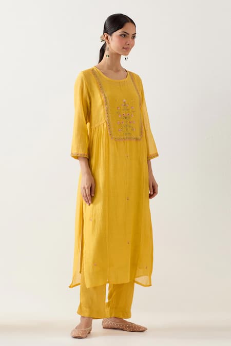 Tatwa Yellow Handloom Chanderi Silk Embroidery Floral Mughal Butta Kurta And Pant Set at Aza Fashions Tatwa_Yellow Handloom Chanderi Silk Embroidery Floral Mughal Butta Kurta And Pant Set _at_Aza_Fashions