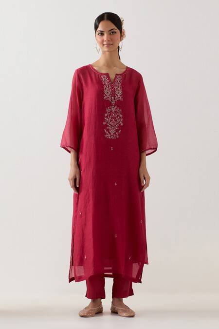Tatwa Pink Silk Organza Embroidery Resham Notched Pendant Zari Kurta And Pant Set Online at Aza Fashions Tatwa_Pink Silk Organza Embroidery Resham Notched Pendant Zari Kurta And Pant Set _Online_at_Aza_Fashions