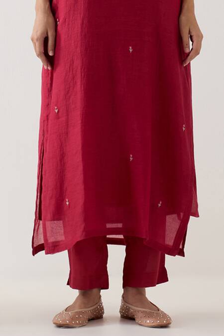 Buy Tatwa Pink Silk Organza Embroidery Resham Notched Pendant Zari Kurta And Pant Set Online at Aza Fashions Buy_Tatwa_Pink Silk Organza Embroidery Resham Notched Pendant Zari Kurta And Pant Set _Online_at_Aza_Fashions