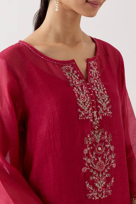 Tatwa Pink Silk Organza Embroidery Resham Notched Pendant Zari Kurta And Pant Set at Aza Fashions Tatwa_Pink Silk Organza Embroidery Resham Notched Pendant Zari Kurta And Pant Set _at_Aza_Fashions