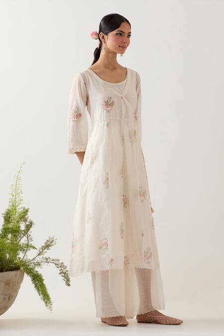 Shop Tatwa White Handloom Chanderi Silk Print Floral Round Block Angarkha And Pant Set Online at Aza Fashions Shop_Tatwa_White Handloom Chanderi Silk Print Floral Round Block Angarkha And Pant Set _Online_at_Aza_Fashions